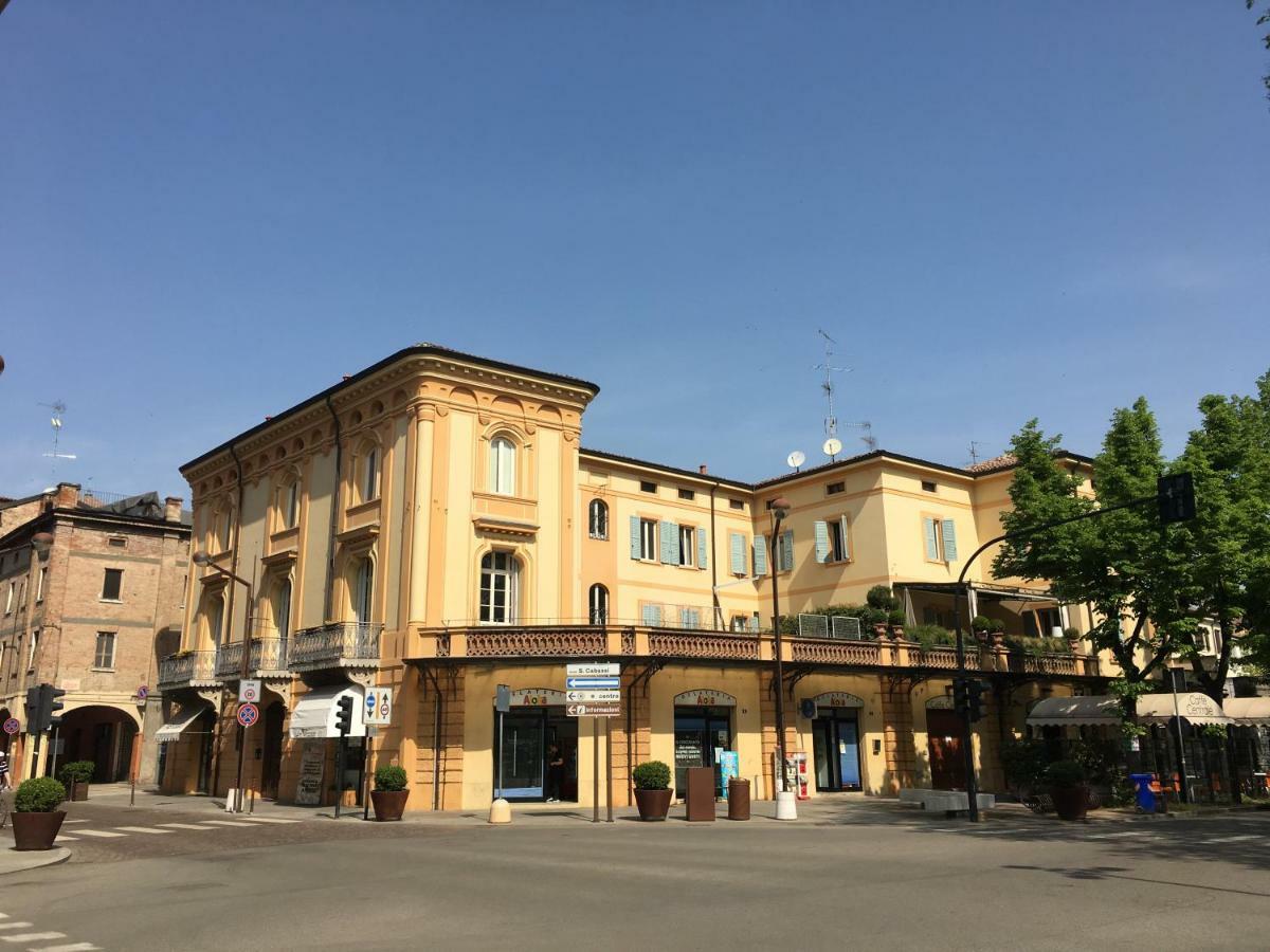 Hotel Domus Aurea Carpi Exterior foto